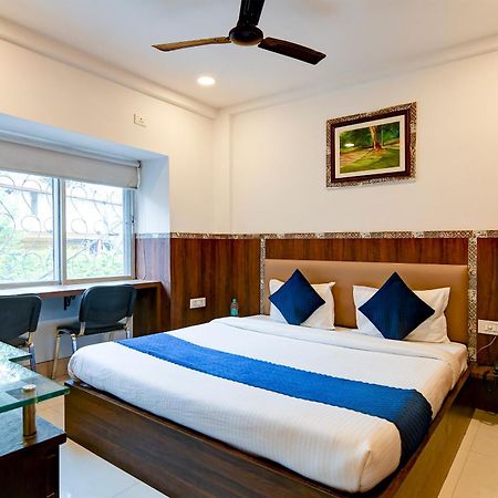 Hotel Q Inn Calcutta Exterior foto