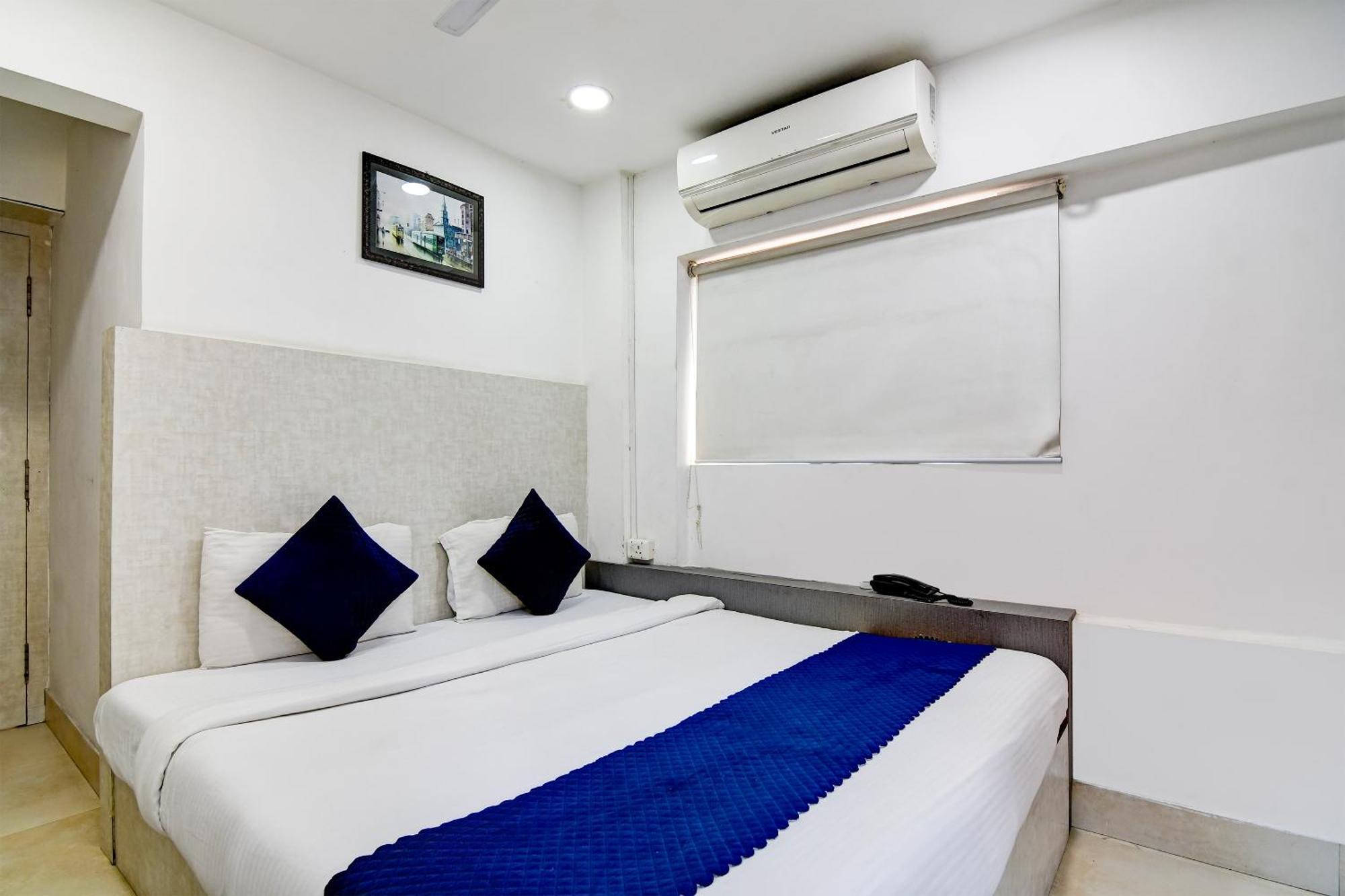 Hotel Q Inn Calcutta Exterior foto