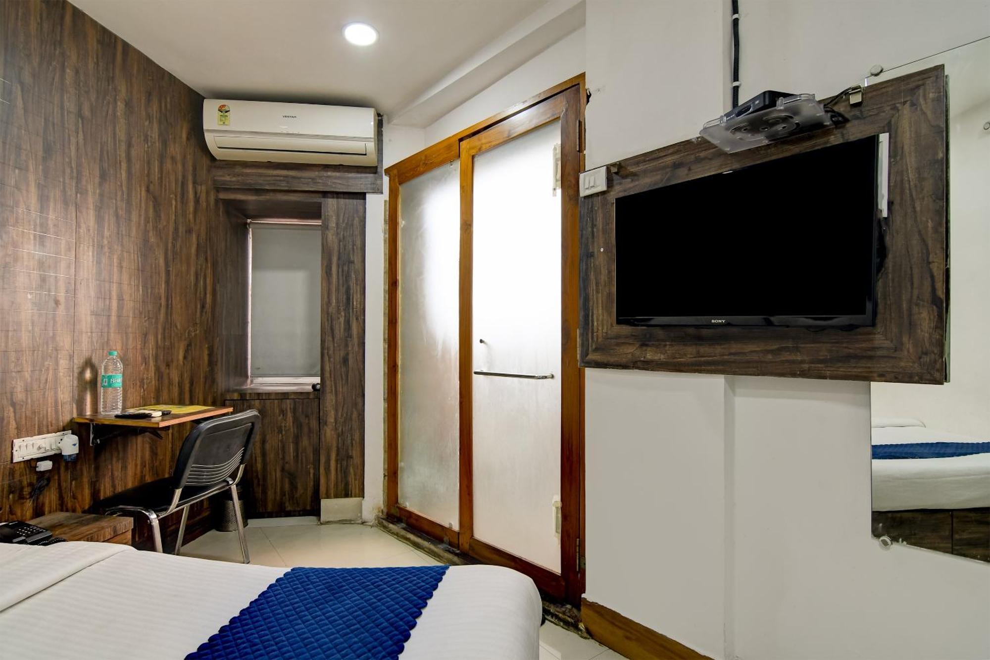Hotel Q Inn Calcutta Exterior foto