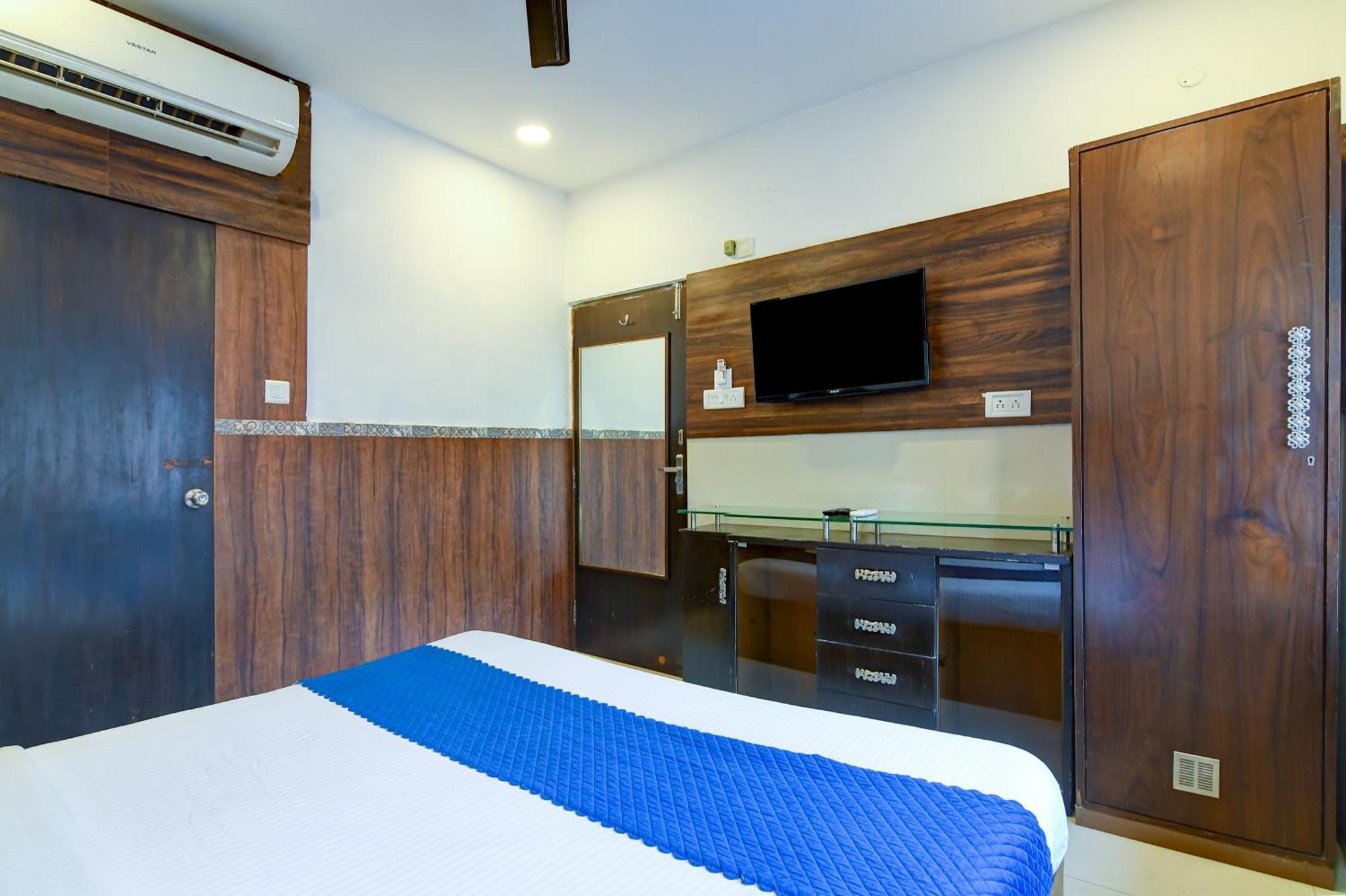 Hotel Q Inn Calcutta Exterior foto