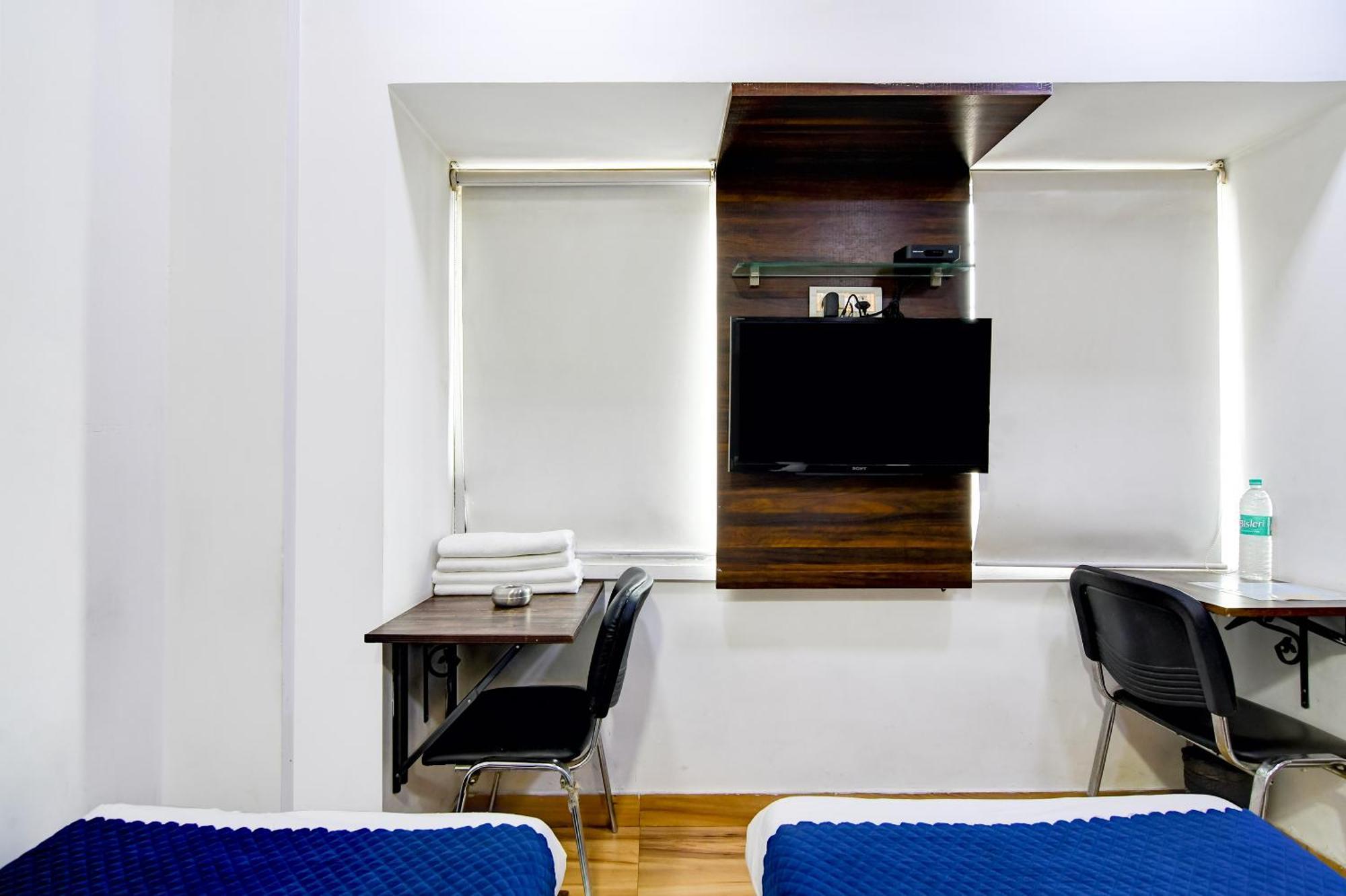Hotel Q Inn Calcutta Exterior foto